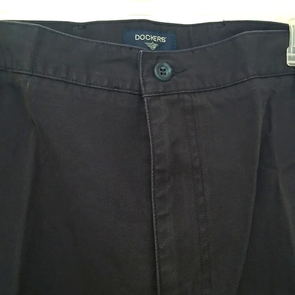 NWT Dockers Khaki Blue Shorts - Picture 3 of 6